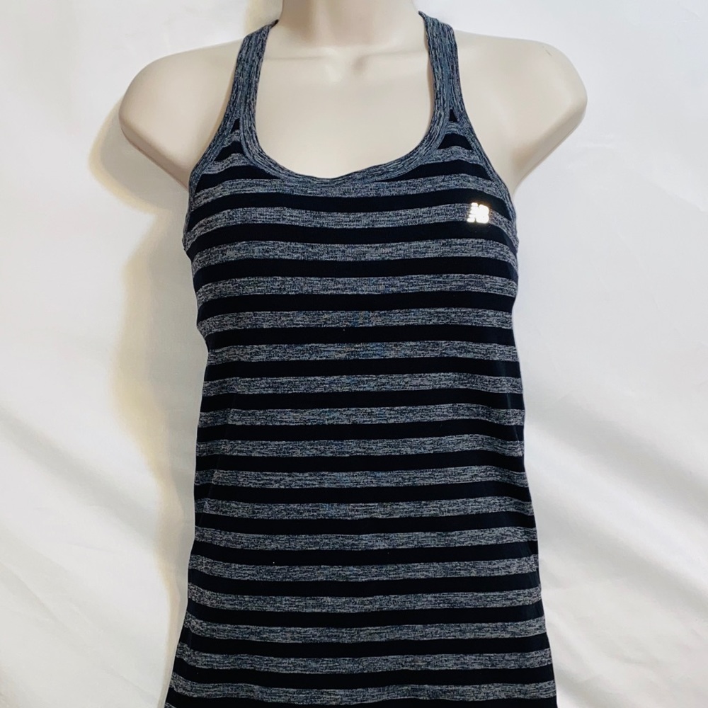 New Balance Women's Size M tank w/ sports bra